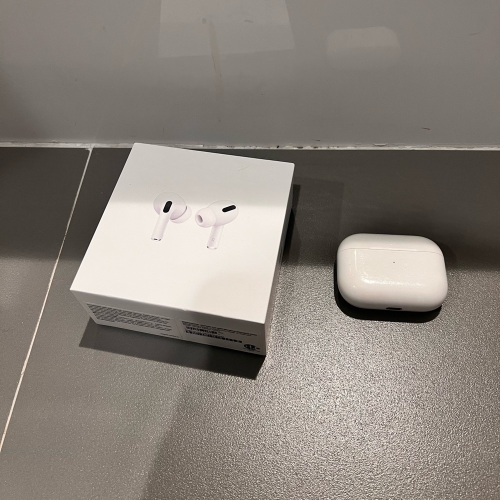 Airpods Pro Replacement Wireless Charging Case (No Earbuds)